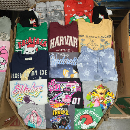 Licensed Graphic Tees (700 Pieces)