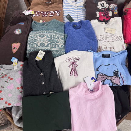 Target Womens Winter Clothes (500-550 Pieces)