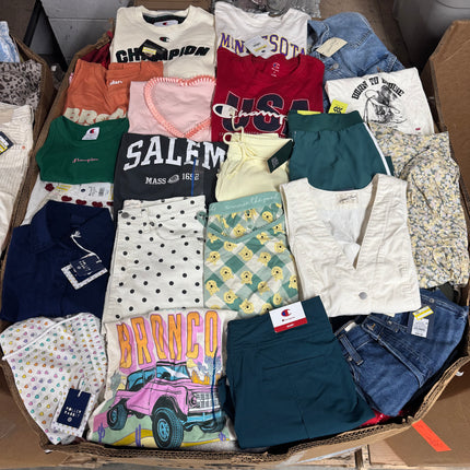 Target Womens Clothes (900-1100 Pieces)