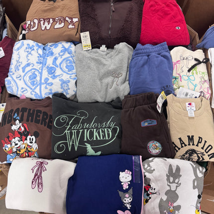 Target Womens Winter Clothes (500-550 Pieces)