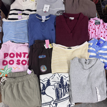 Target Womens Winter Clothes (500-550 Pieces)