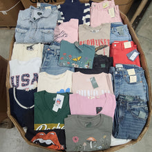 Target Womens Clothes (1000-1100 Pieces)