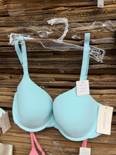 Mixed Brand Bras (250 Pieces)