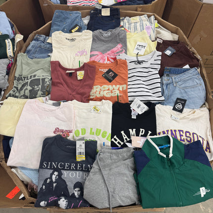 Target Womens Clothes (900-1100 Pieces)